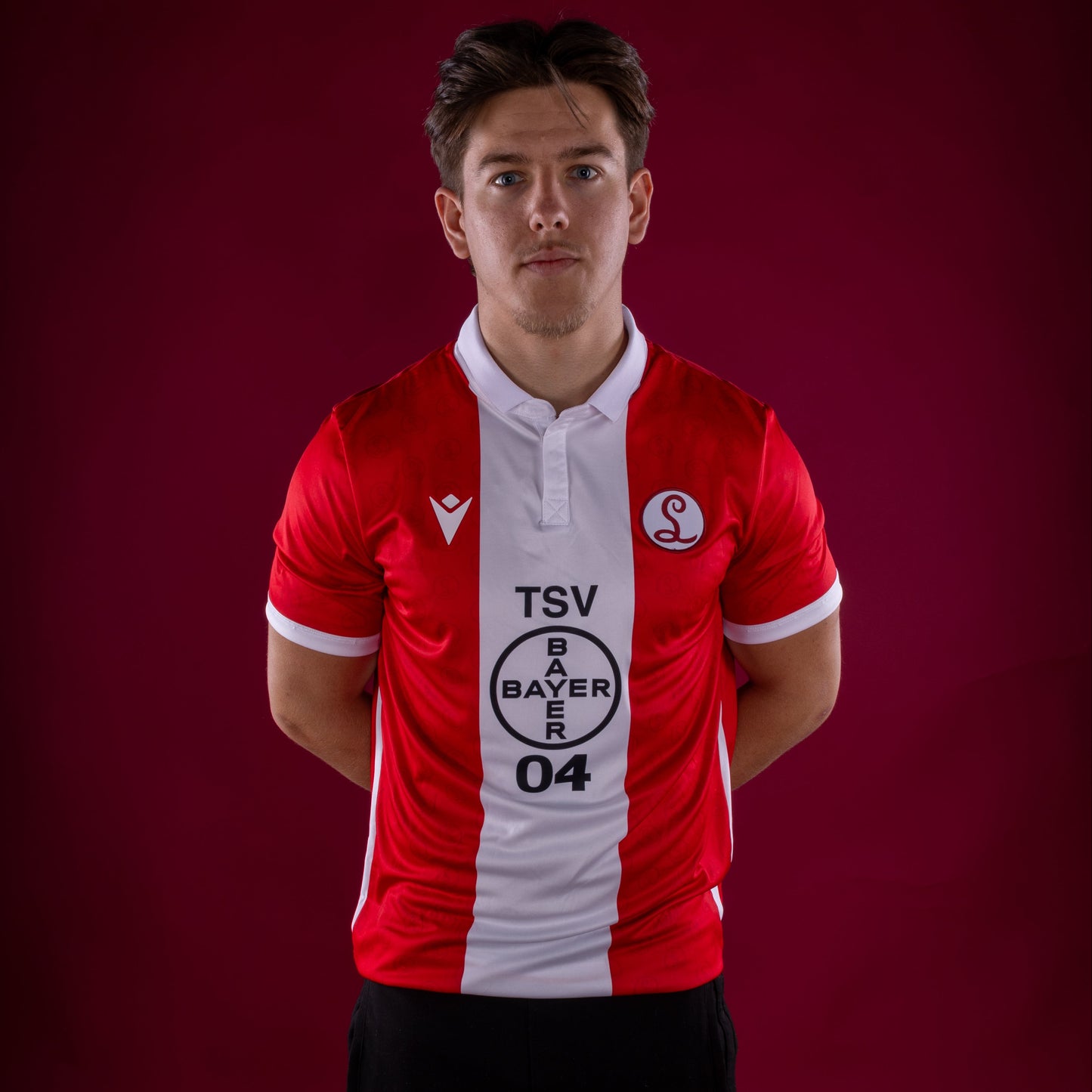 Legacy_Trikot_Front_Mann